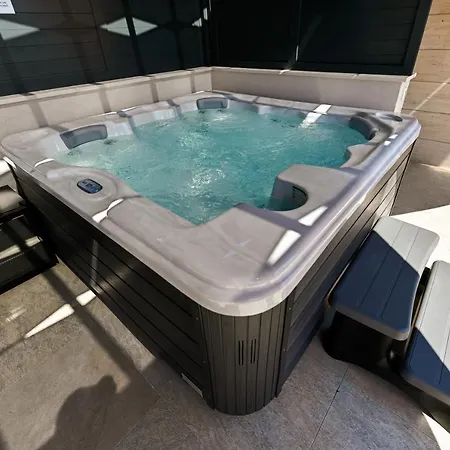 דירה An & Lu With Rooftop Jacuzzi *