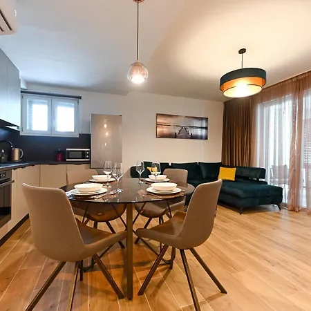 Lägenhet An & Lu With Rooftop Jacuzzi