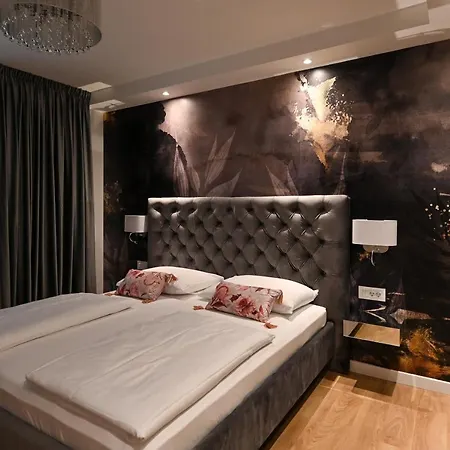 An & Lu With Rooftop Jacuzzi Zadar