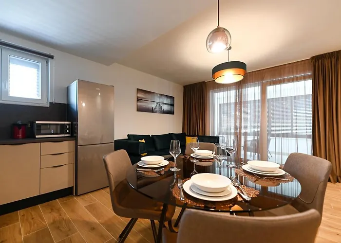 Апартаменты An & Lu With Rooftop Jacuzzi