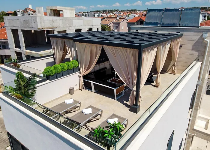 An & Lu With Rooftop Jacuzzi Апартаменты Задар