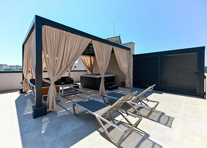 Апартаменты An & Lu With Rooftop Jacuzzi Задар