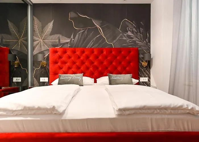 An & Lu With Rooftop Jacuzzi Апартаменты