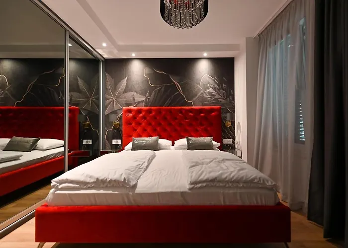 Апартаменты An & Lu With Rooftop Jacuzzi